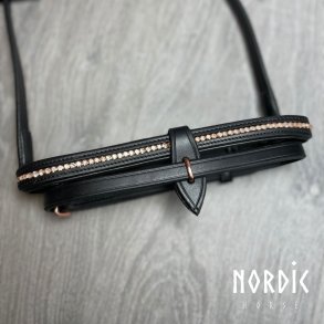 Komb. nserem med en rkke sm sten