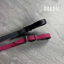 Nakkestykke med pink glitter