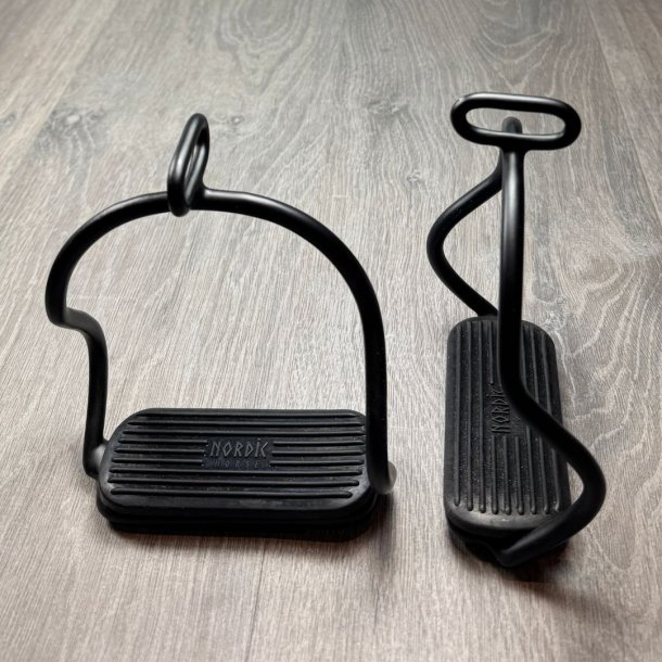 Stigbjler i mat sort