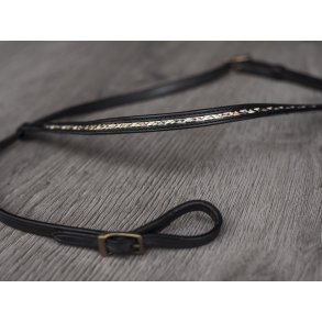 Nakkestykke med shiny flet