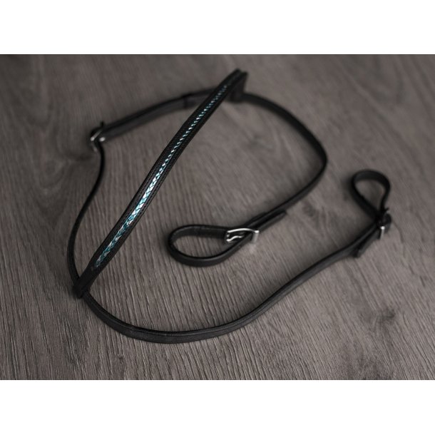 Nakkestykke med shiny flet