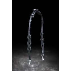 Nakkestykke med udskringer og enkelte sten p siderne