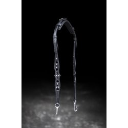 Nakkestykke med udskringer og sten p siderne