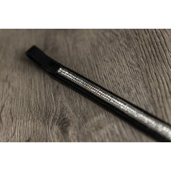 Pandebnd med sm sten og metalstribe