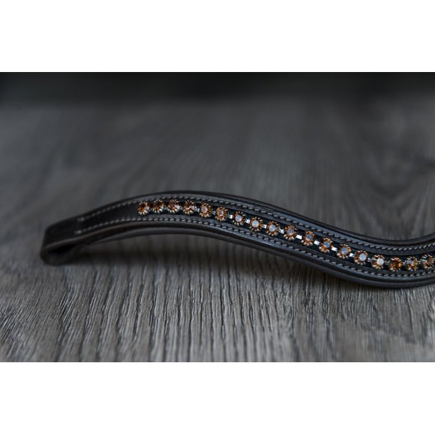 Brunt pandebnd med rkke af sten